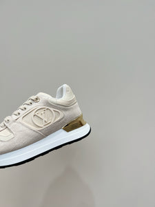 SE1728 LV Neo Run Away Sneaker / Size5-11