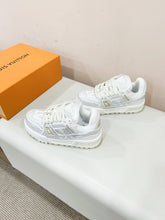 Load image into Gallery viewer, SE1282 LB Trainer Maxi Sneaker / Size5-11
