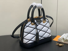 Load image into Gallery viewer, LB903 Alma BB / HIGHEST QUALITY VERSION / 9.3 x 6.9 x 4.5 inches
