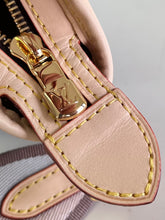 Load image into Gallery viewer, LB867 Neverfull BB / HIGHEST QUALITY VERSION / 9.4 x 5.5 x 3.5 inches
