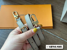 Load image into Gallery viewer, LB953 Onthego PM / 9.8 x 7.5 x 4.5inches
