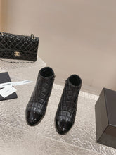 Load image into Gallery viewer, SE1204 CC Ankle Boots / Size4-10
