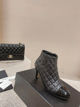 Load image into Gallery viewer, SE1204 CC Ankle Boots / Size4-10
