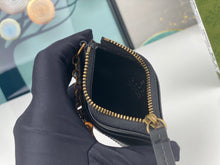 Load image into Gallery viewer, GC575 GG Card Holder / 3.9x2.9x0.4inch
