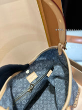 Load image into Gallery viewer, LB1216 CarryAll PM / 11.4 x 9.4 x 4.7 inches
