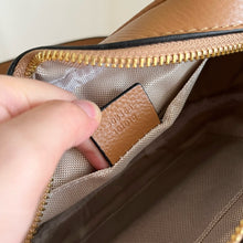 Load image into Gallery viewer, GC683 GG Disco Soho Shoulder Bag / 8.3x5.9x2.7inch
