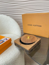 Load image into Gallery viewer, JW802 LB Ashtray / 4.9x4.9inch
