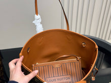 Load image into Gallery viewer, LB1215 Neverfull Inside Out MM / 12.2 x 11 x 5.5 inches
