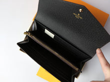 Load image into Gallery viewer, LB1462 Louis Vuitton Sarah Wallet / 19 x 10.5 x 2 cm
