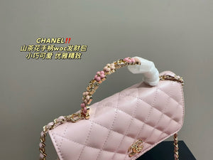 CC865 Wallet on Chain / 4.8 × 7.5 × 1.4 in