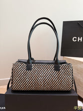 Load image into Gallery viewer, CC1417 Chanel 26S Small Shopping Bag / 30.5 x 11 x 15 cm
