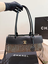 Load image into Gallery viewer, CC1417 Chanel 26S Small Shopping Bag / 30.5 x 11 x 15 cm
