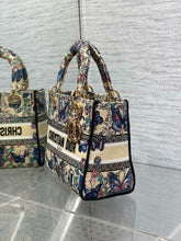 Load image into Gallery viewer, DR528 Medium Lady D-Lite Bag / 9.5x8.5x4.5inches / HIGHEST QUALITY VERSION
