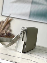 Load image into Gallery viewer, MBG056 Takeoff Messenger / HIGHEST QUALITY VERSION / 11 x 9.4 x 3.9 inches
