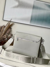 Load image into Gallery viewer, MBG056 Takeoff Messenger / HIGHEST QUALITY VERSION / 11 x 9.4 x 3.9 inches
