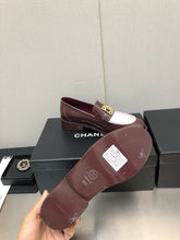Load image into Gallery viewer, SE1601 Chanel Moccasins / Size5-10
