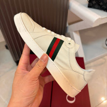Load image into Gallery viewer, SE1751 Gucci Stretch Couple's Low-Top Shoes / Women Size 5-11 Men Size 8-14
