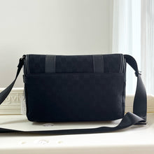Load image into Gallery viewer, GC685 GG Crossbody Bag / 9.4x11.8x3.5inch

