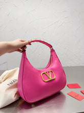 Load image into Gallery viewer, VLTN082 Vlogo Shoulder Bag / 11.8x6.3inch
