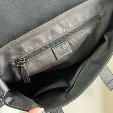 Load image into Gallery viewer, GC685 GG Crossbody Bag / 9.4x11.8x3.5inch
