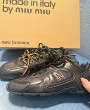 Load image into Gallery viewer, SE1465 New Balance X Miu Miu 530 SL Leather Sneakers / Size5-10
