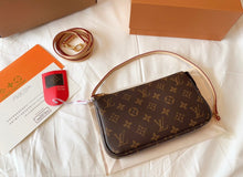 Load image into Gallery viewer, LB870 Pochette Accessoires / 9.3 x 5.3 x 1.6 inches
