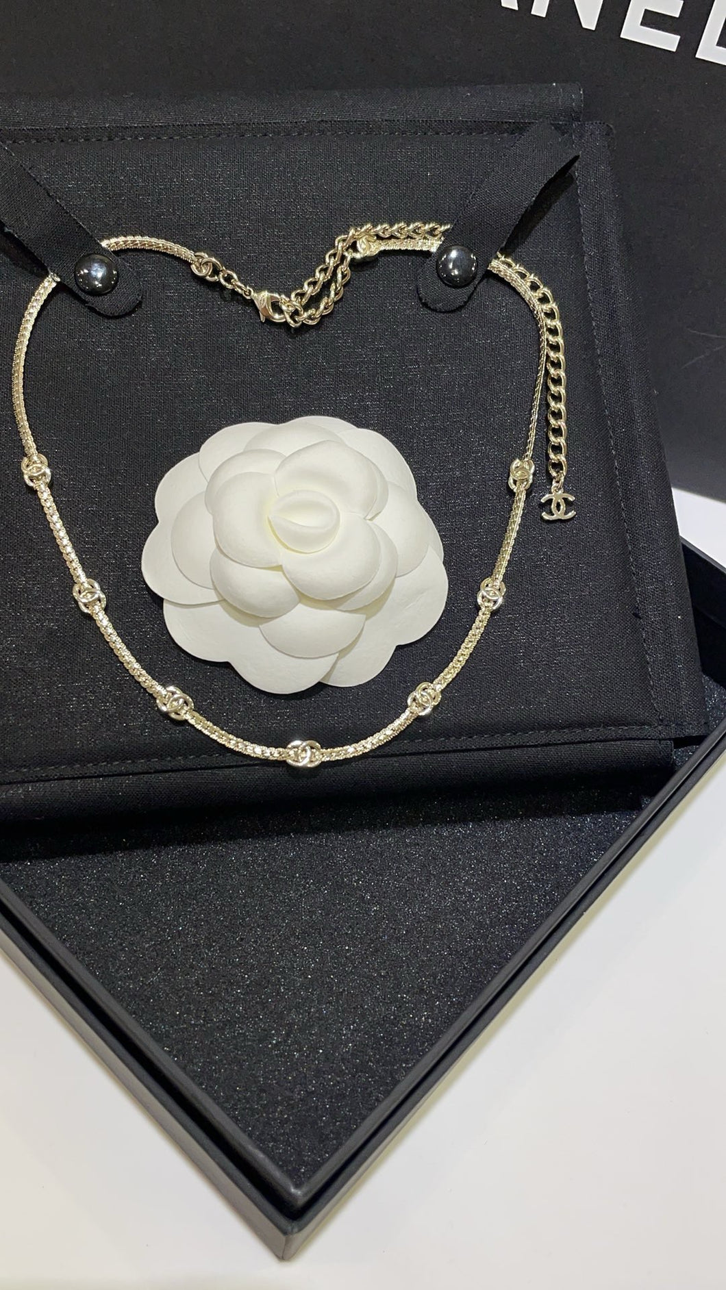 JW980 Chanel Pendant Necklace