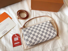 Load image into Gallery viewer, LB870 Pochette Accessoires / 9.3 x 5.3 x 1.6 inches
