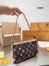 Load image into Gallery viewer, LB871 Pochette Accessoires / 8.3x5.1x1.6inch
