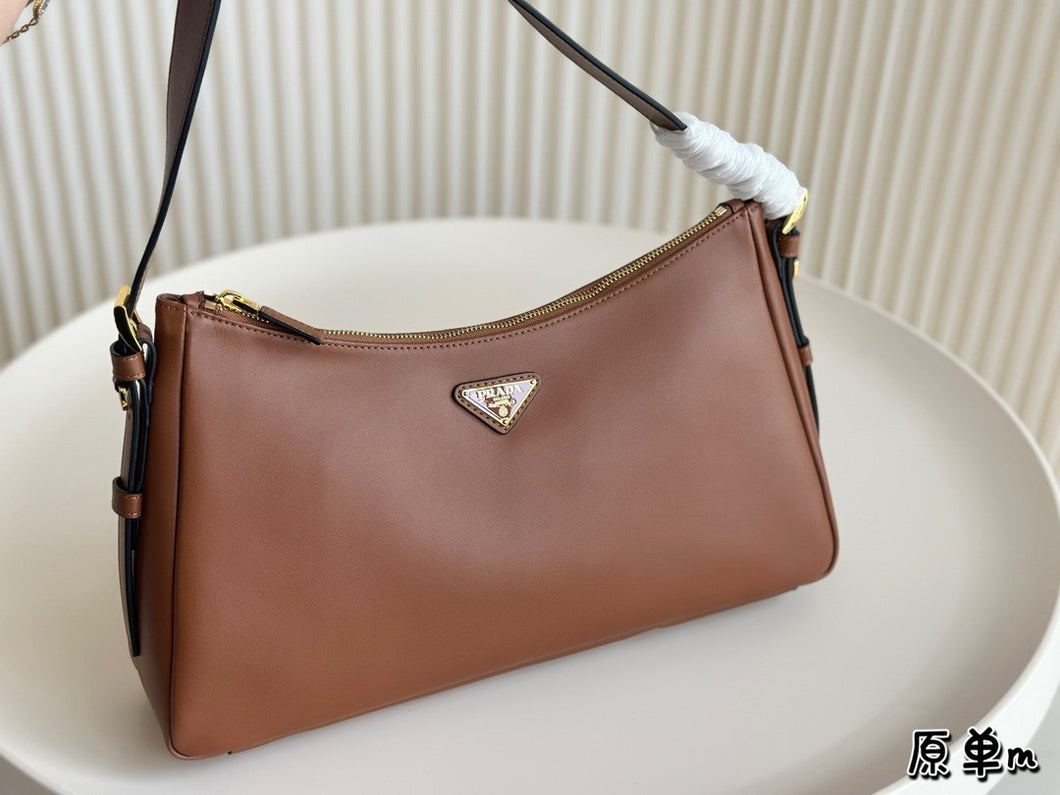 PD313 Prada Aimée Large Suede Shoulder Bag / 9x15.3x4.7inch