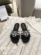 Load image into Gallery viewer, SE1653 Dior Dway Slide / Size5-12
