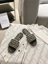 Load image into Gallery viewer, SE1654 Dior Dway Slide / Size5-12
