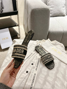 SE1655 Dior Dway Slide / Size5-12