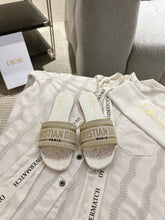 Load image into Gallery viewer, SE1656 Dior Dway Slide / Size5-12

