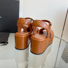 Load image into Gallery viewer, SE1316 CC Sandals /  Size5-10
