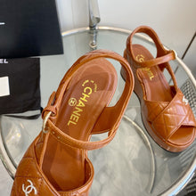 Load image into Gallery viewer, SE1316 CC Sandals /  Size5-10
