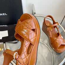 Load image into Gallery viewer, SE1316 CC Sandals /  Size5-10
