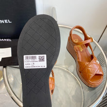 Load image into Gallery viewer, SE1316 CC Sandals /  Size5-10
