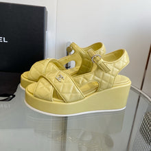 Load image into Gallery viewer, SE1317 CC Sandals /  Size5-10
