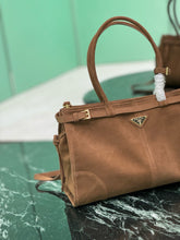 Load image into Gallery viewer, PD315 Cocoa Medium/Large Suede Handbag / HIGHEST QUALITY VERSION（
