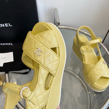 Load image into Gallery viewer, SE1317 CC Sandals /  Size5-10
