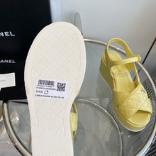 Load image into Gallery viewer, SE1317 CC Sandals /  Size5-10
