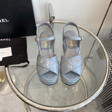 Load image into Gallery viewer, SE1319 CC Sandals /  Size5-10
