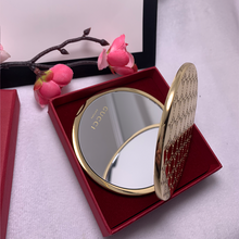 Load image into Gallery viewer, JW778 GG Mirror
