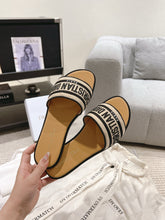 Load image into Gallery viewer, SE1604 Dway Slide / Size4-11
