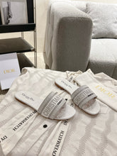 Load image into Gallery viewer, SE1657 Dior Dway Slide / Size5-12
