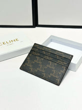 Load image into Gallery viewer, CL133 Triomphe Card Holder / 4 x 3 IN
