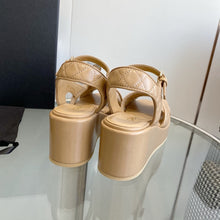 Load image into Gallery viewer, SE1320 CC Sandals /  Size5-10
