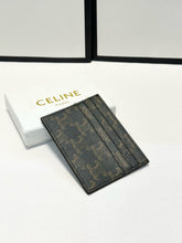 Load image into Gallery viewer, CL133 Triomphe Card Holder / 4 x 3 IN
