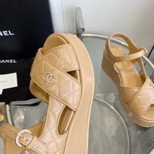 Load image into Gallery viewer, SE1320 CC Sandals /  Size5-10
